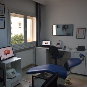 ahmed dakhli dentist