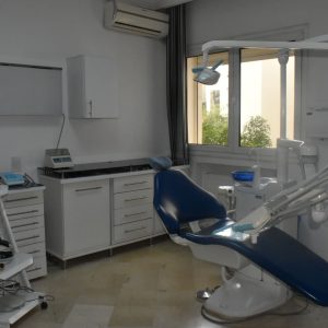 ahmed dakhli dentist