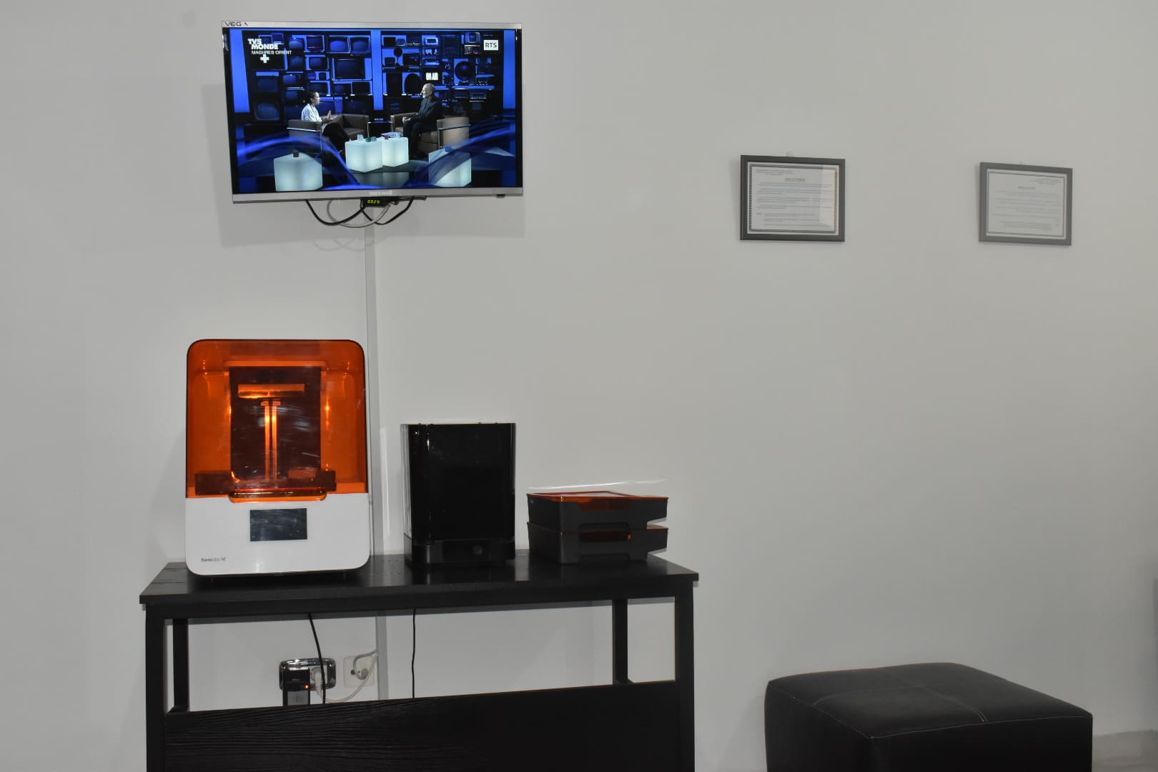 ahmed dakhli dentist