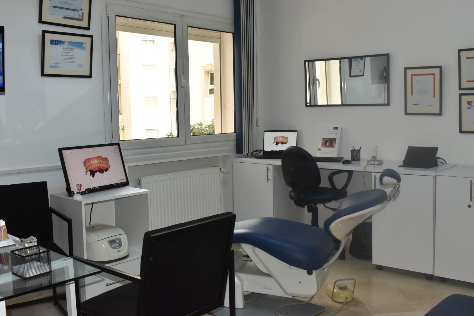 ahmed dakhli dentist