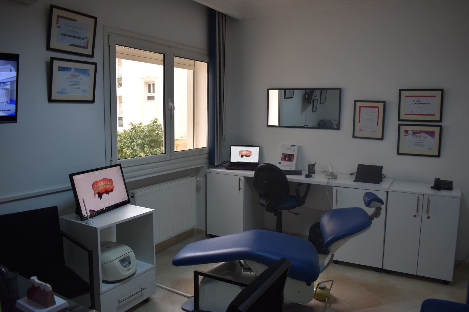 ahmed dakhli dentist