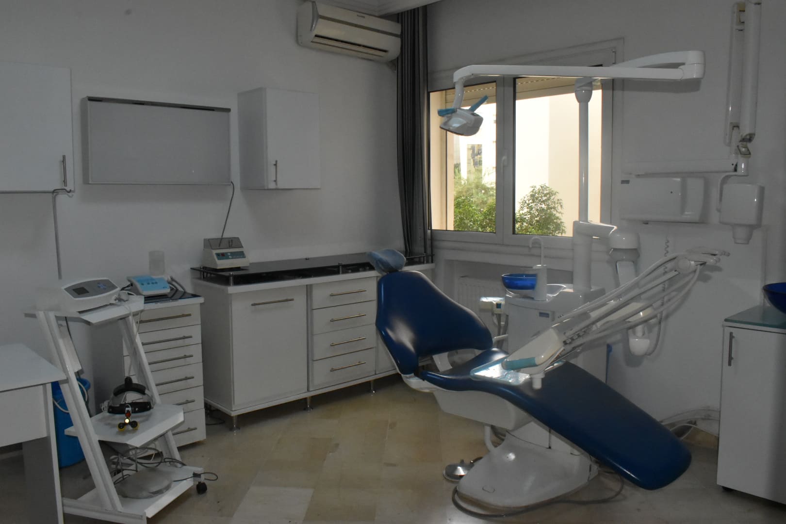 ahmed dakhli dentist